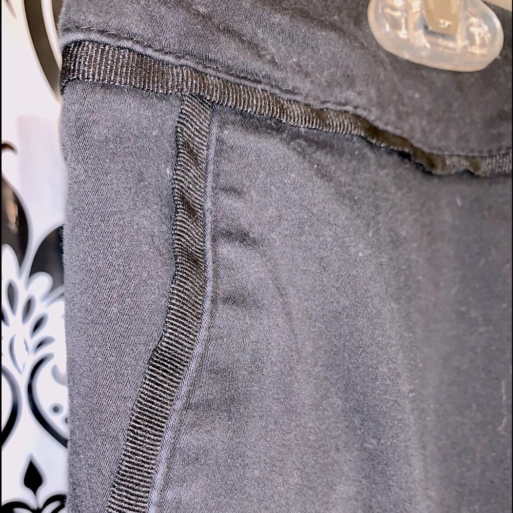 Covington Woman Capris